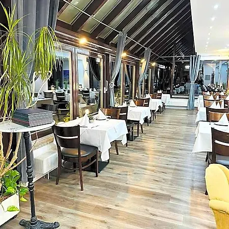 & Restaurant Olio E Pane * Enzklösterle