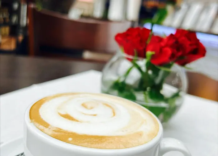 & Restaurant Olio E Pane Enzklösterle